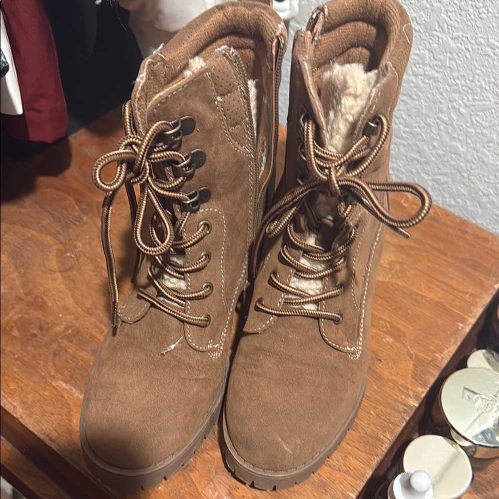 Women's Brown Lace-Up Boots